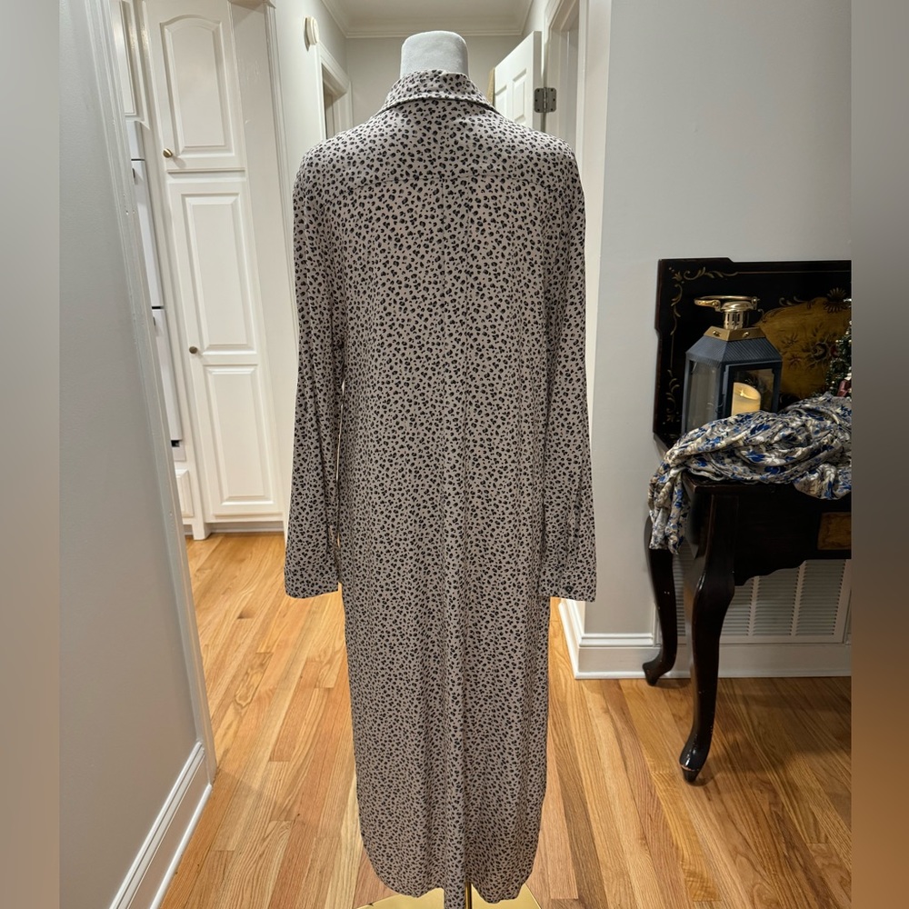 Aura Leopard Button Front Maxi Shirt Dress - Picture 3 of 10